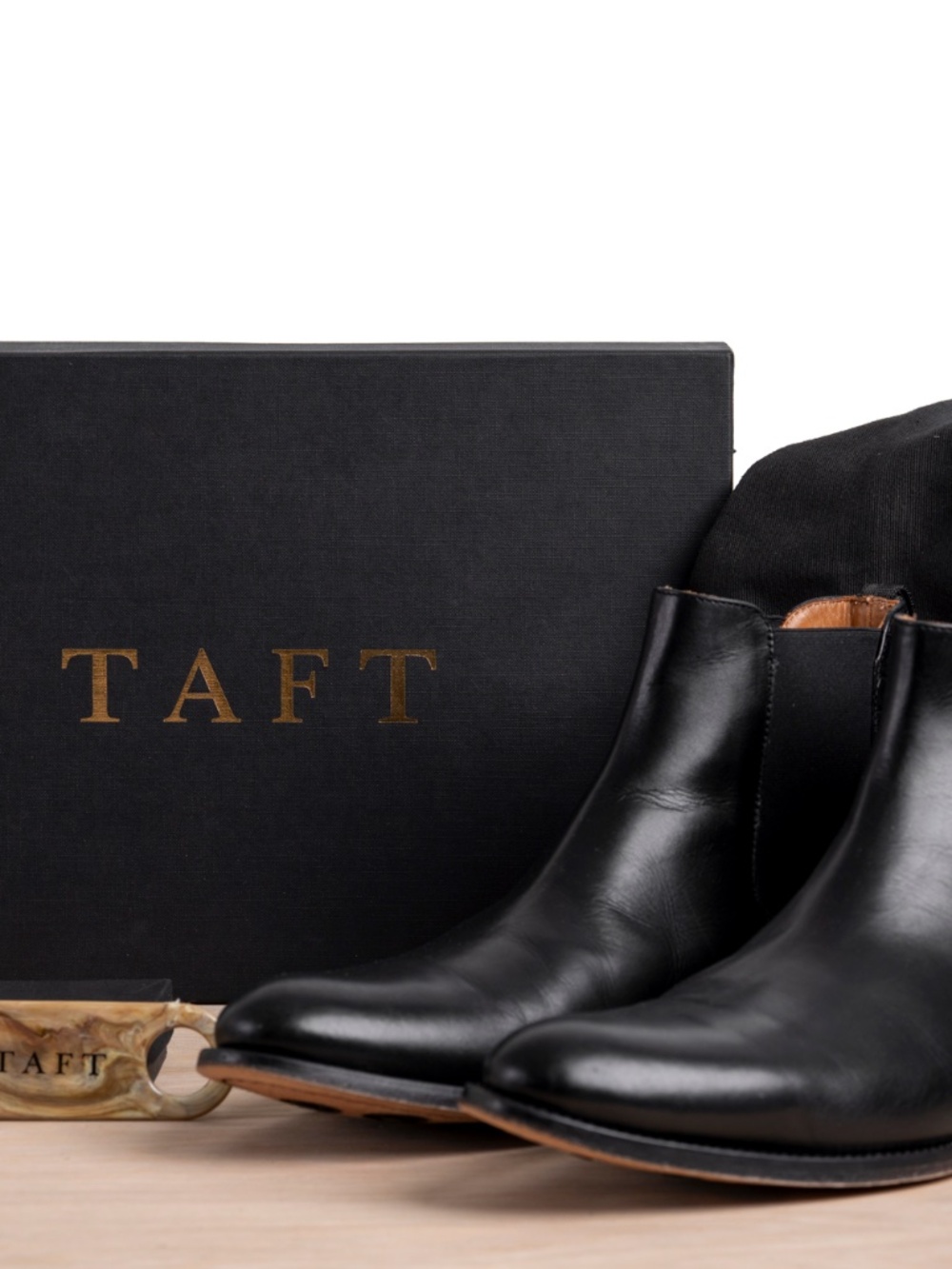 TAFT Hiro Chelsea Boot Midnight Leather Size 10